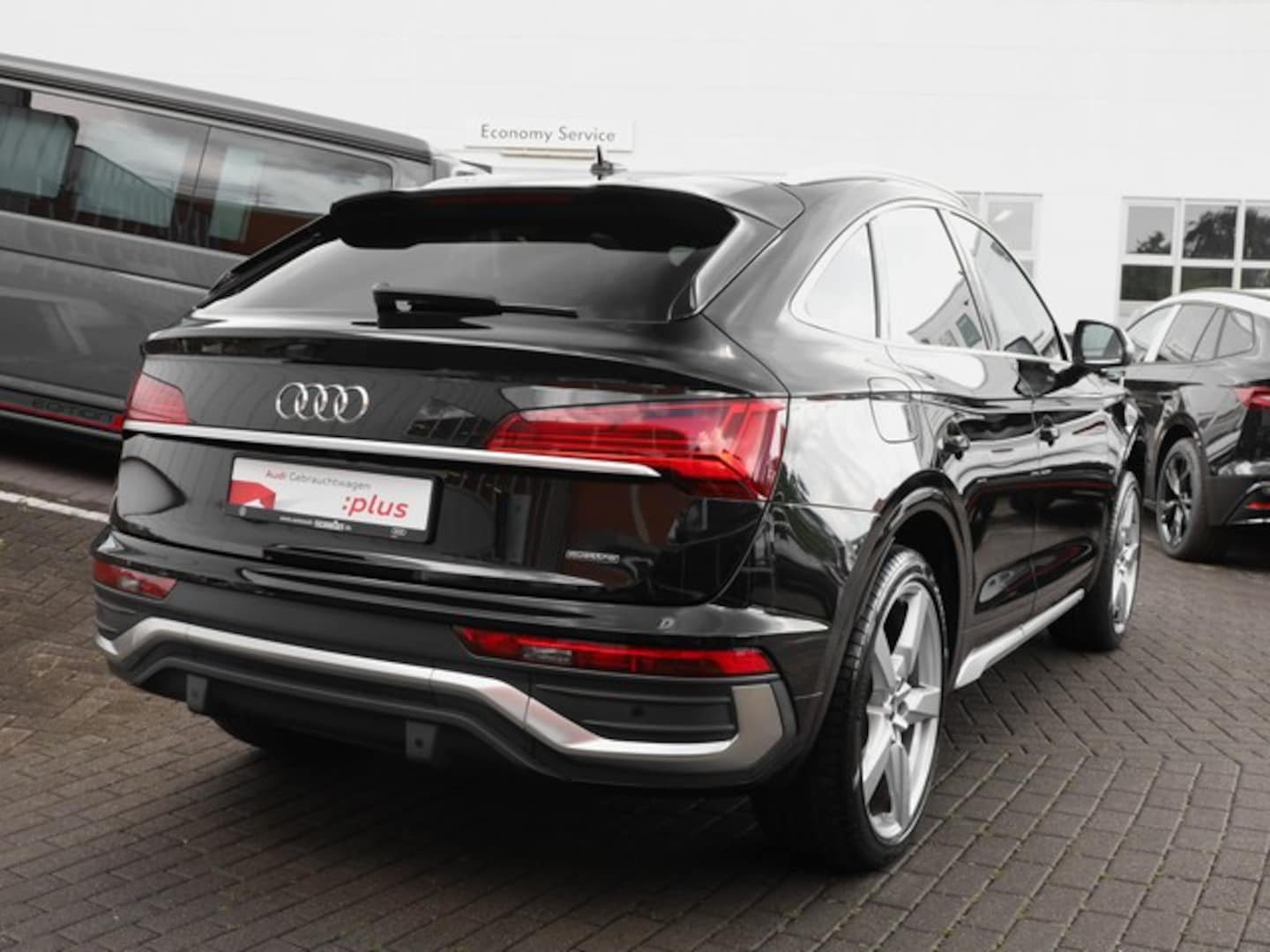 Bild über Audi Q5 Sportback 45 TFSI quattro S tronic - für weitere Informationen kontaktieren Sie den Audi Partner