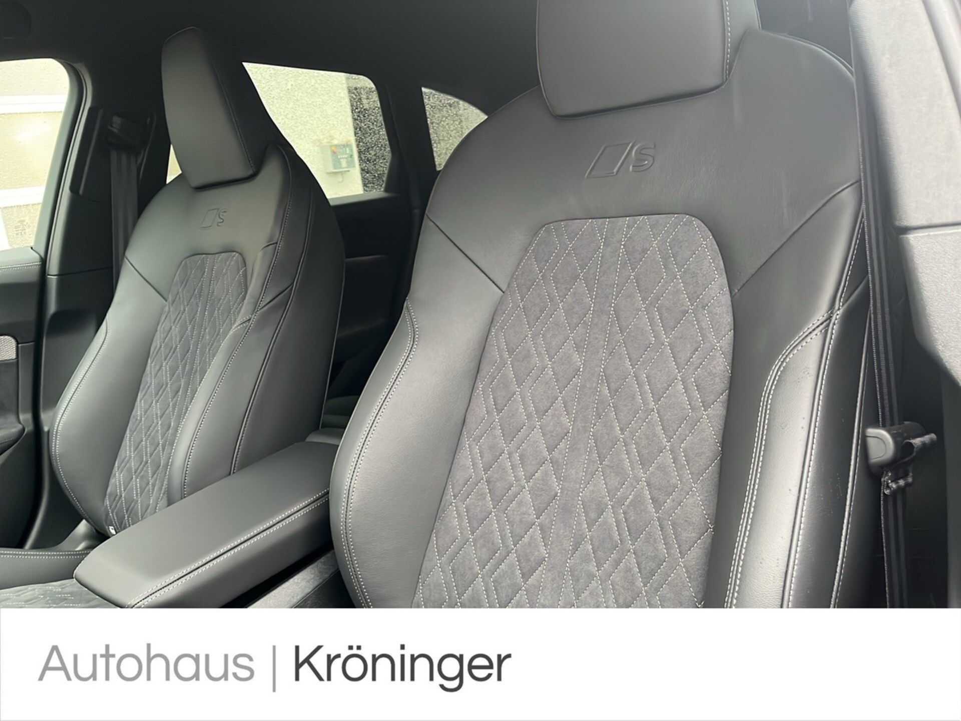 Audi A5 Avant e-hybrid edition one