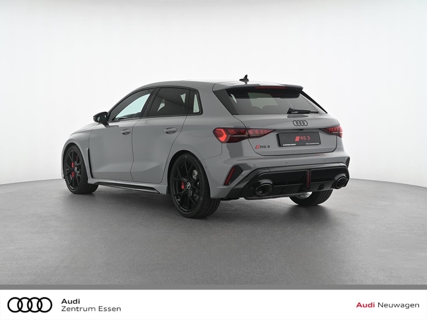 Bild über Audi RS 3 Sportback TFSI quattro 294 kW S tronic - für weitere Informationen kontaktieren Sie den Audi Partner