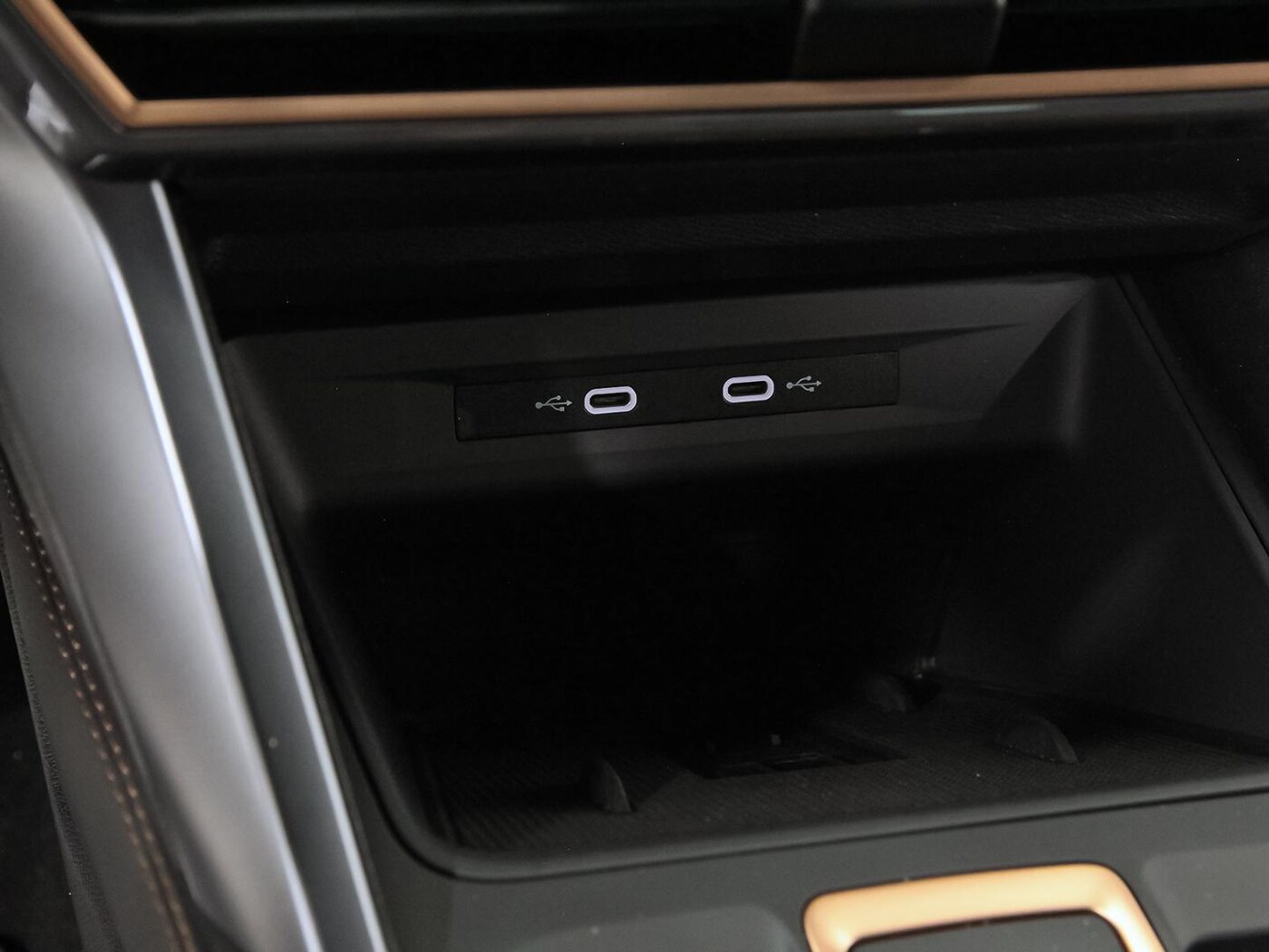 CUPRA Leon León 1.5 TSI e-Hybrid DSG 150 kW (204 CV) — photo 35