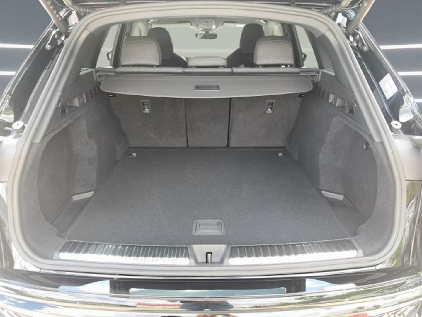 Bild über Audi Q5 SUV TDI quattro 150 kW S tronic - für weitere Informationen kontaktieren Sie den Audi Partner