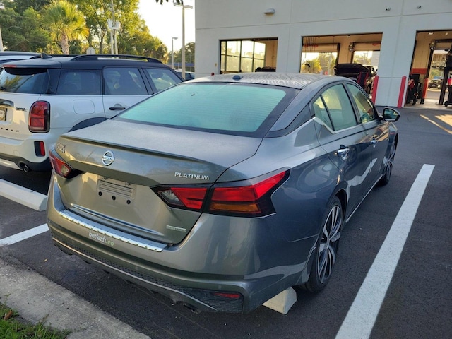 2020 Nissan Altima
