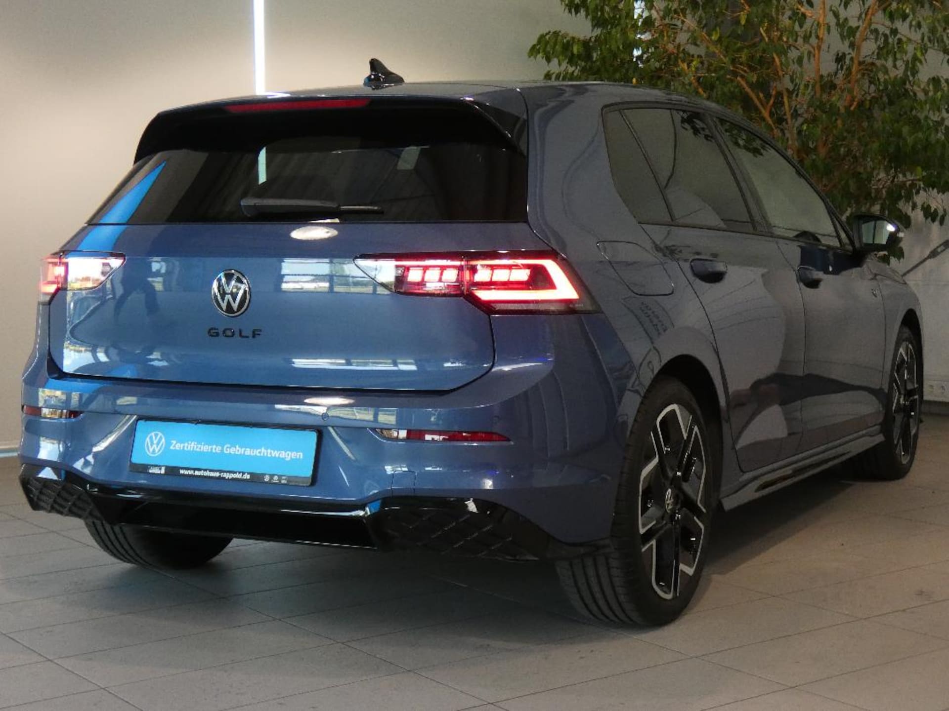 Volkswagen Golf R-Line