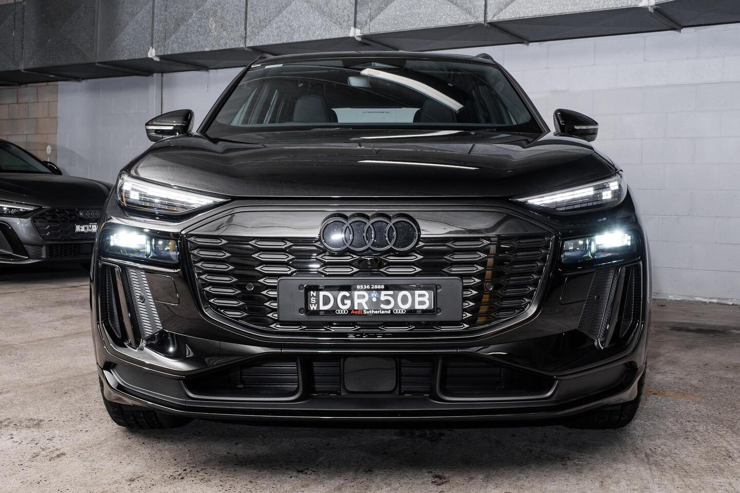 Image about Audi Q6 SUV e-tron e-tron quattro