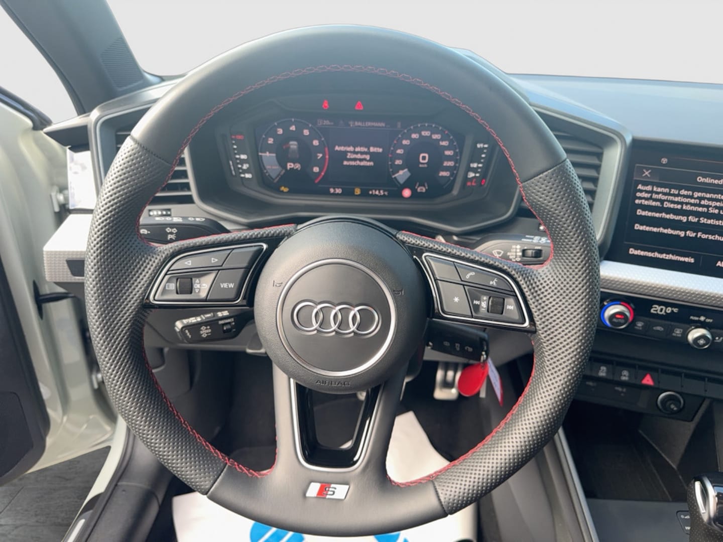 Bild über Audi A1 Sportback S line 25 TFSI S tronic - für weitere Informationen kontaktieren Sie den Audi Partner