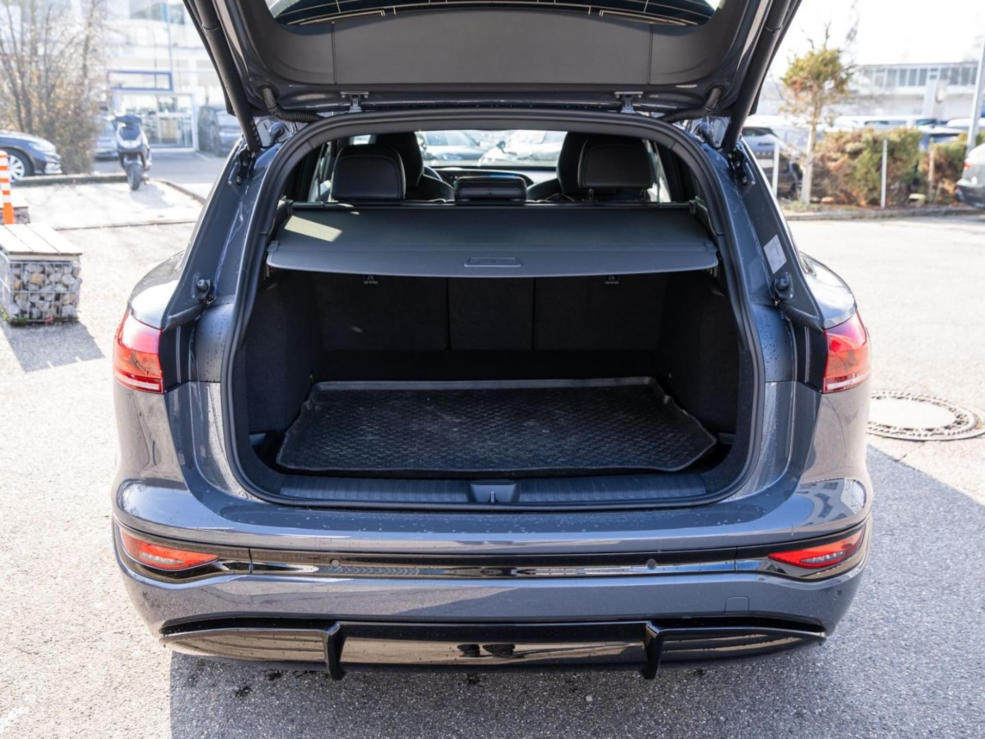 Audi Q6 SUV e-tron