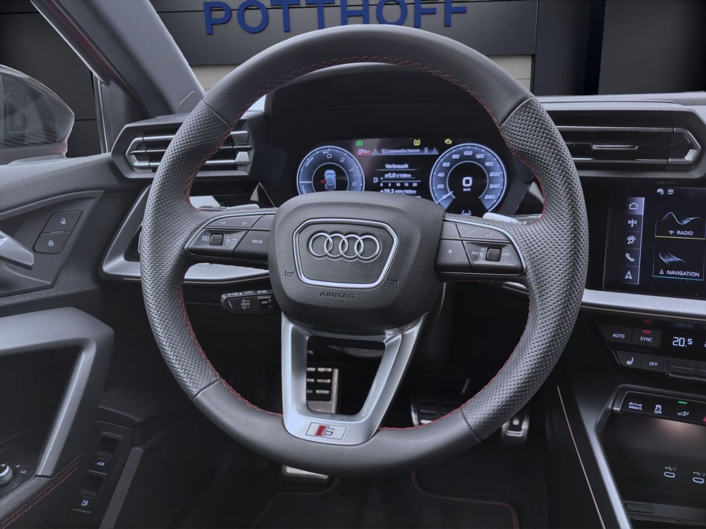 Bild über Audi A3 Sportback TFSI e S line 45 TFSI e S tronic - für weitere Informationen kontaktieren Sie den Audi Partner