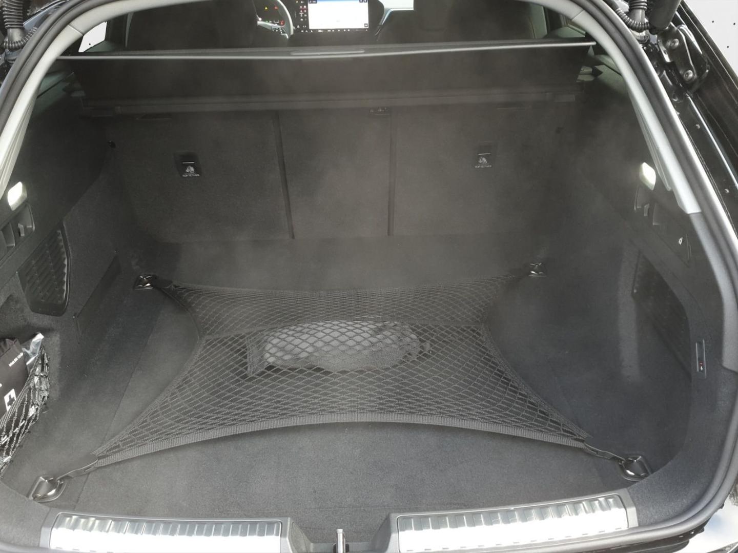 Bild über Audi A5 Avant TDI 150 kW S tronic - für weitere Informationen kontaktieren Sie den Audi Partner