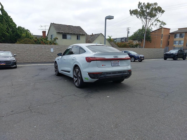2024 Audi Q8 Sportback e-tron