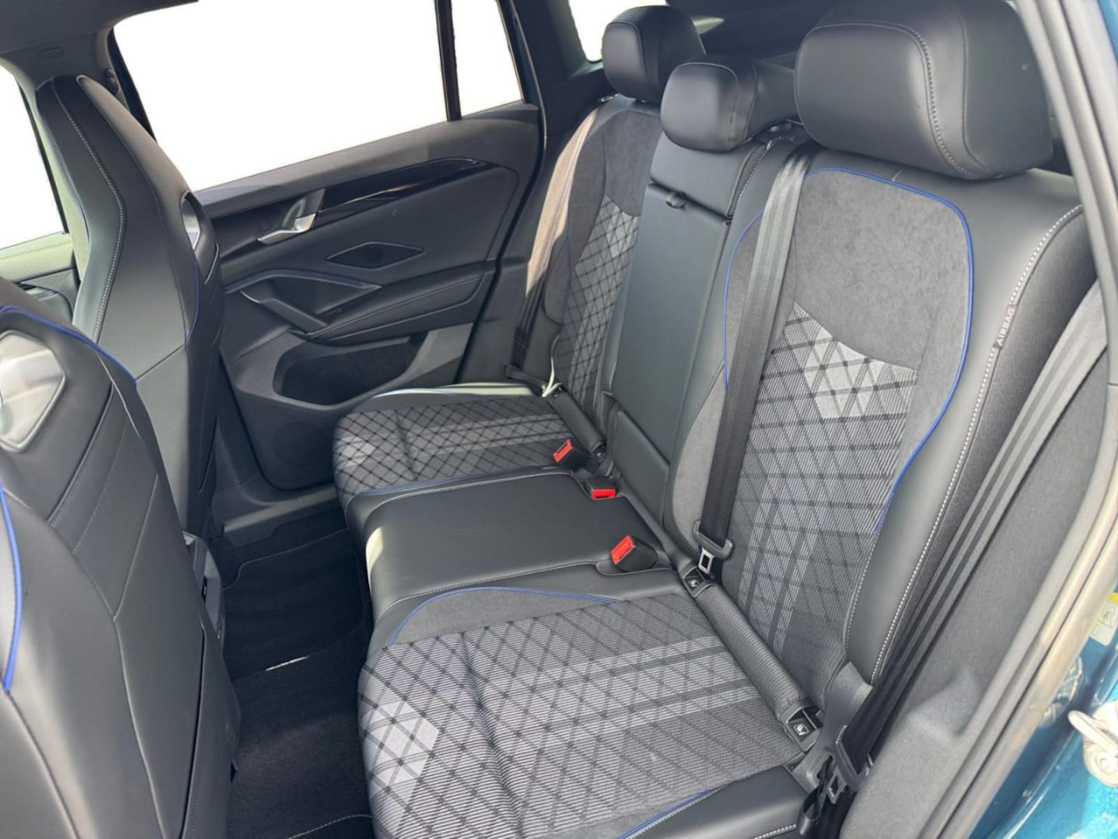 Volkswagen Tiguan – Bild 10