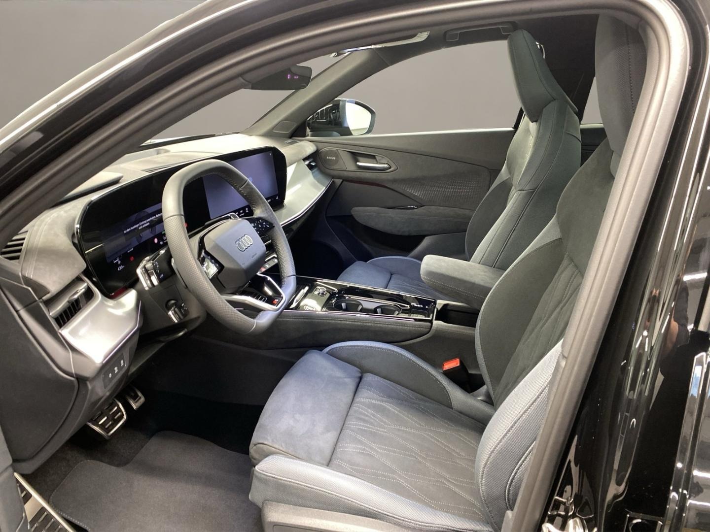 Bild über Audi Q3 Sportback TFSI quattro 195 kW S tronic - für weitere Informationen kontaktieren Sie den Audi Partner