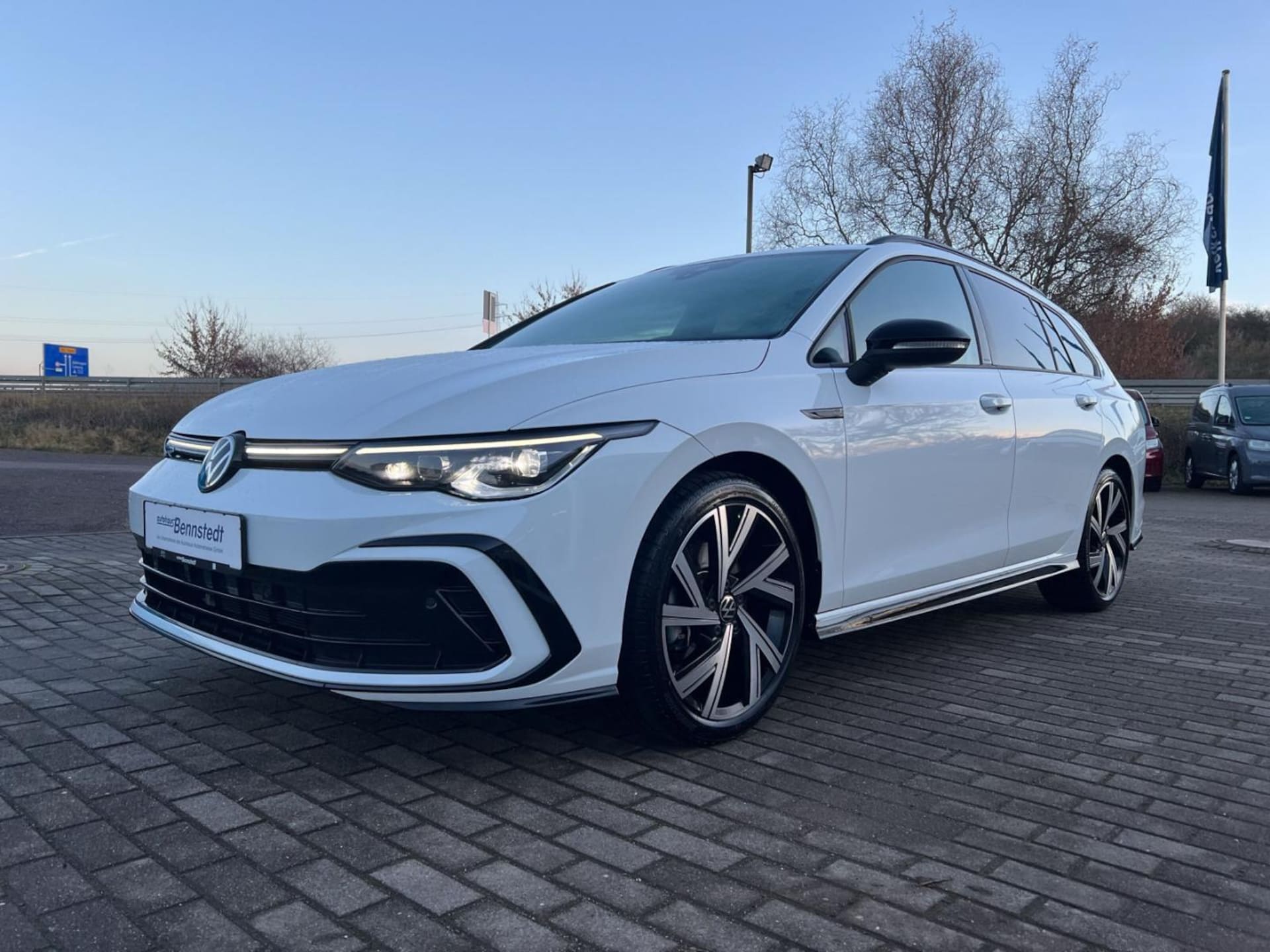 Volkswagen Golf Variant R-Line