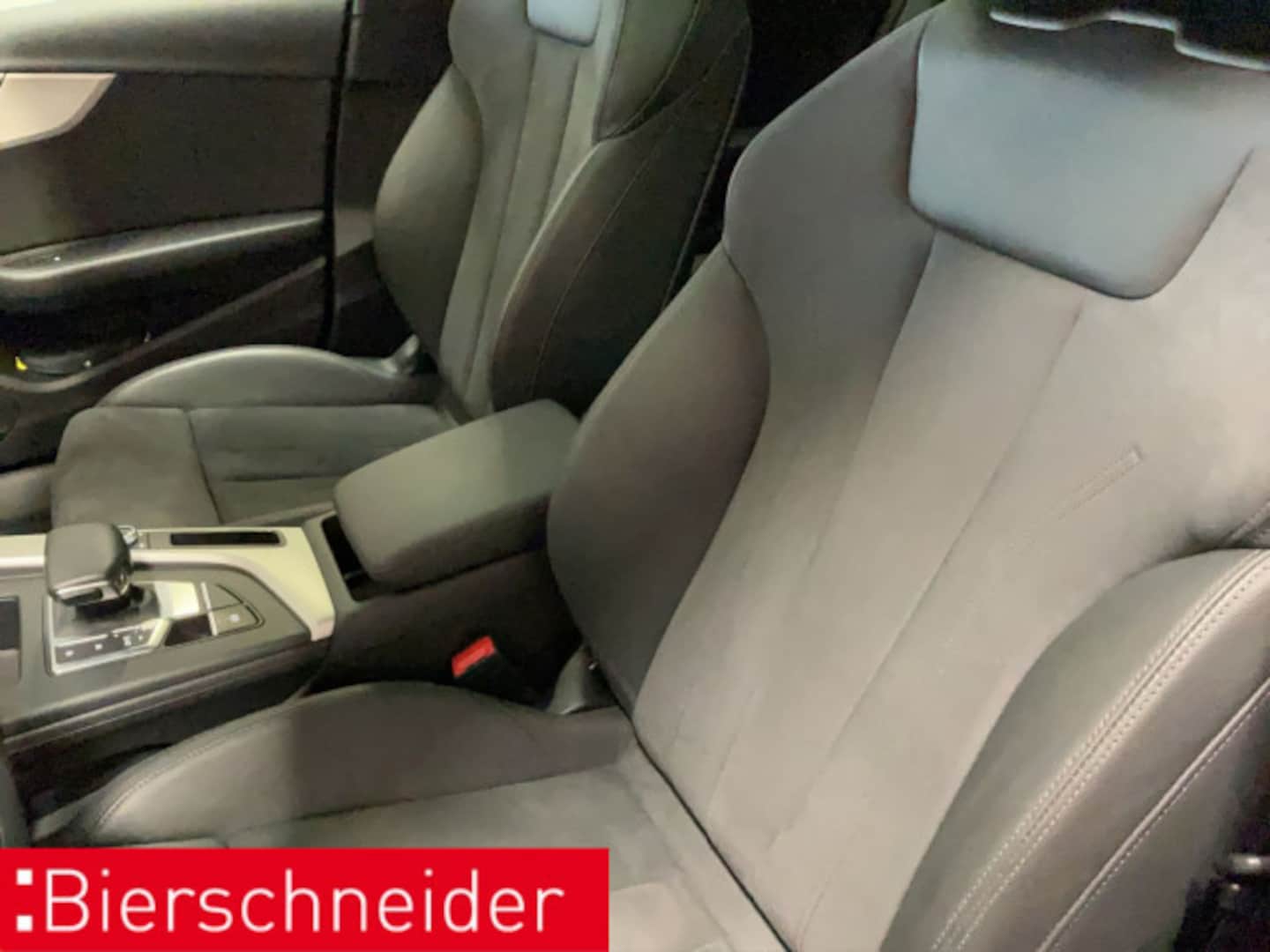 Bild über Audi A4 Avant S line 45 TFSI quattro S tronic - für weitere Informationen kontaktieren Sie den Audi Partner