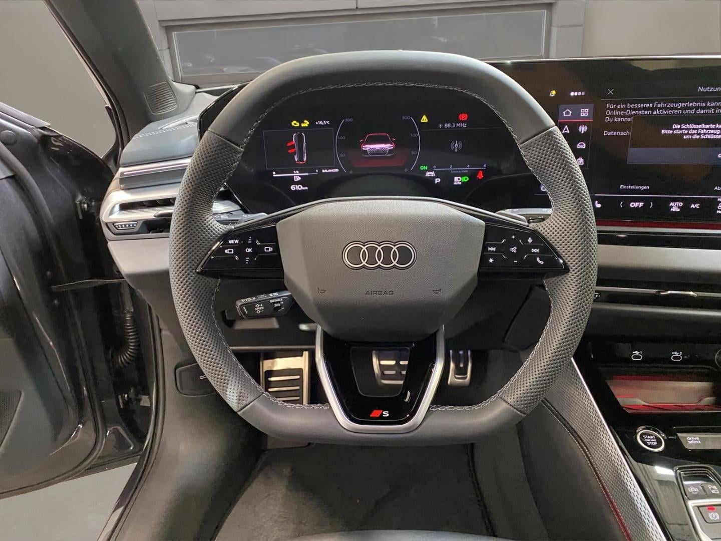 Bild über Audi A6 Avant TDI 150 kW S tronic - für weitere Informationen kontaktieren Sie den Audi Partner