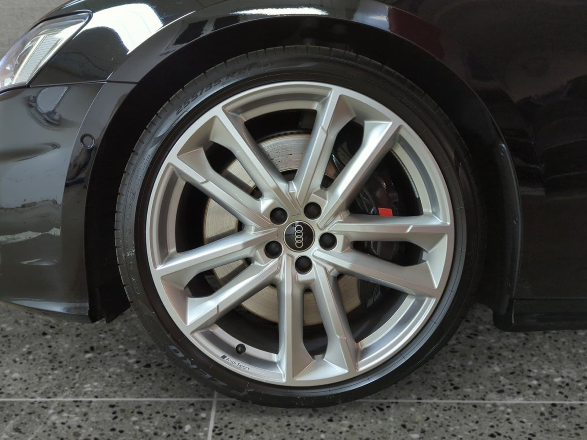 Audi S6 Avant