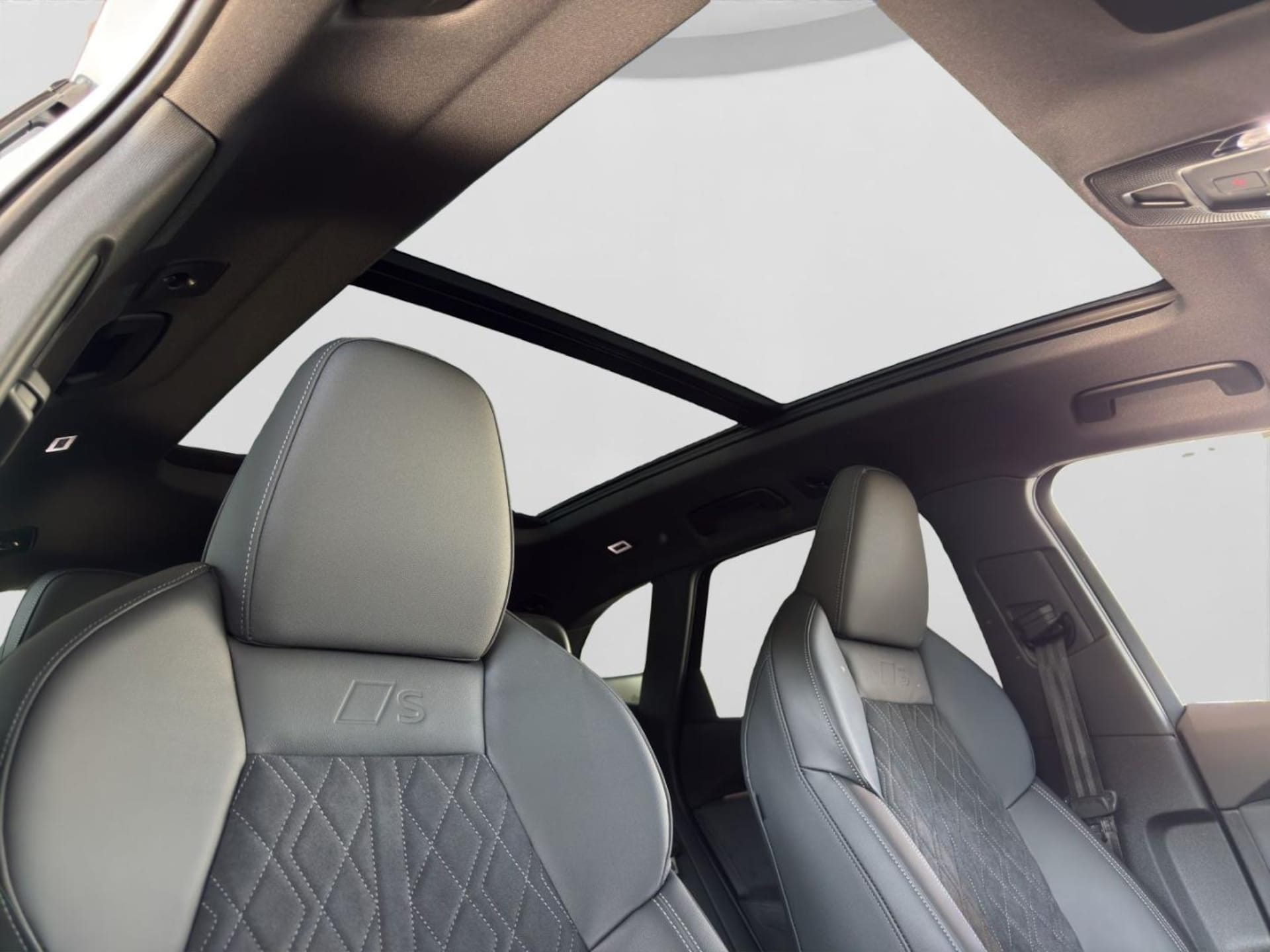 Audi Q5 SUV e-hybrid edition one