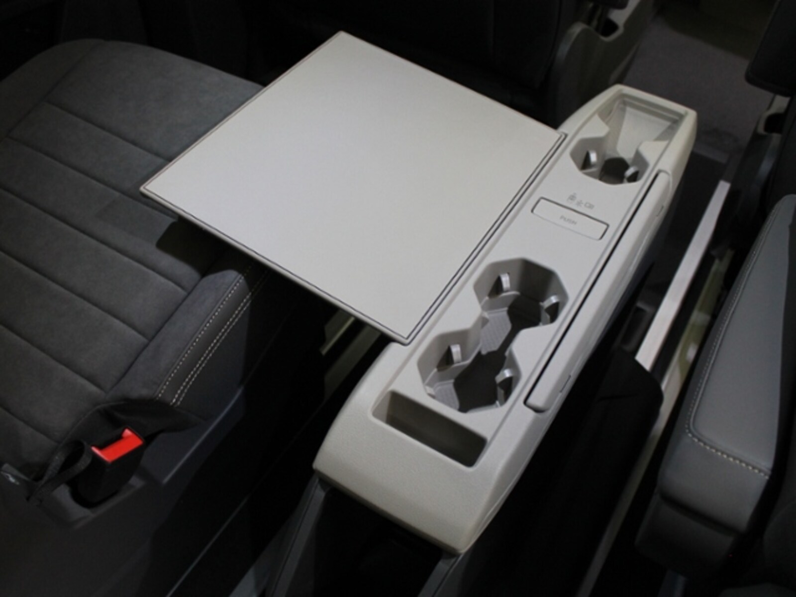 Volkswagen Multivan Langversion – Bild 14