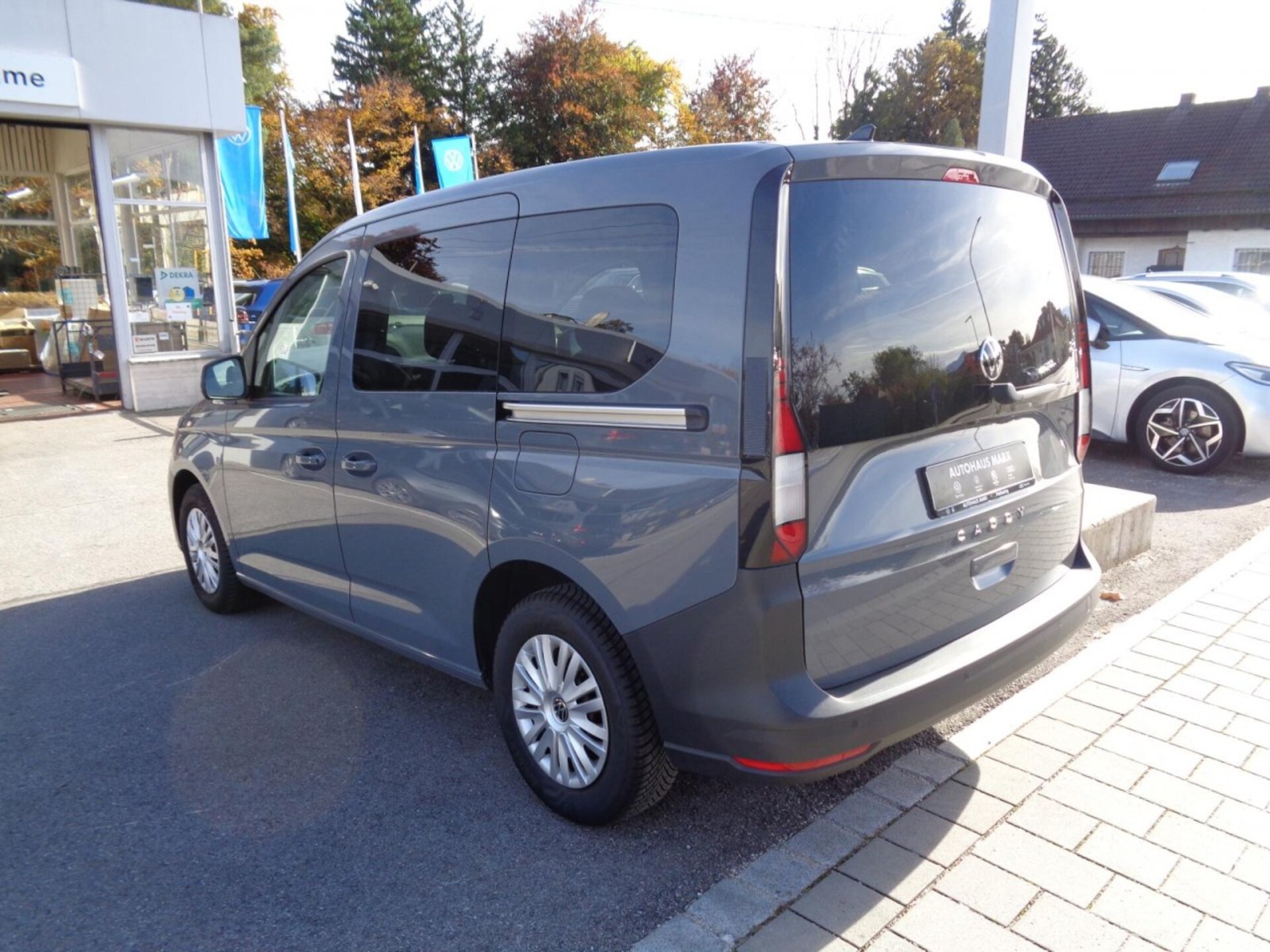 Volkswagen Caddy Basis-Modell