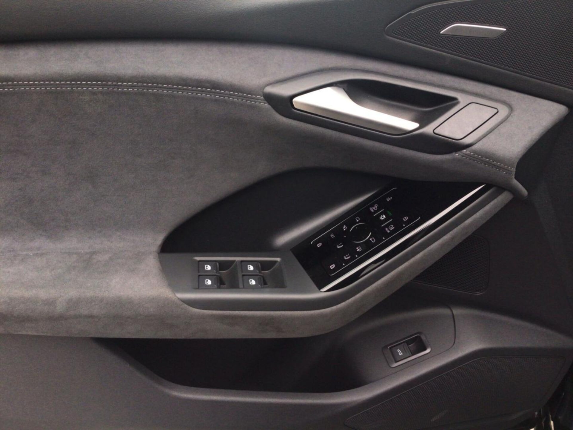 Audi Q6 SUV e-tron