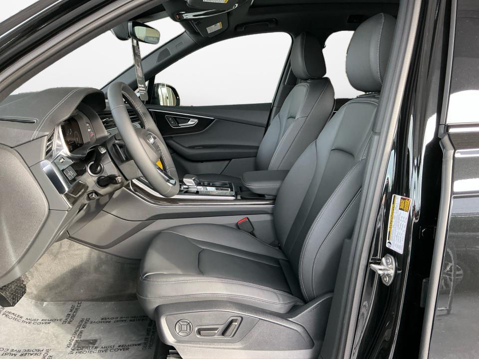 2026 Audi Q7 Premium - Photo 9