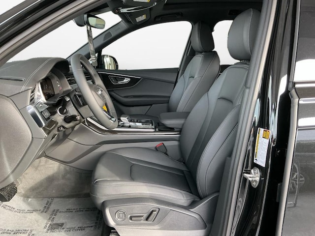 2026 Audi Q7 Premium - Photo 9