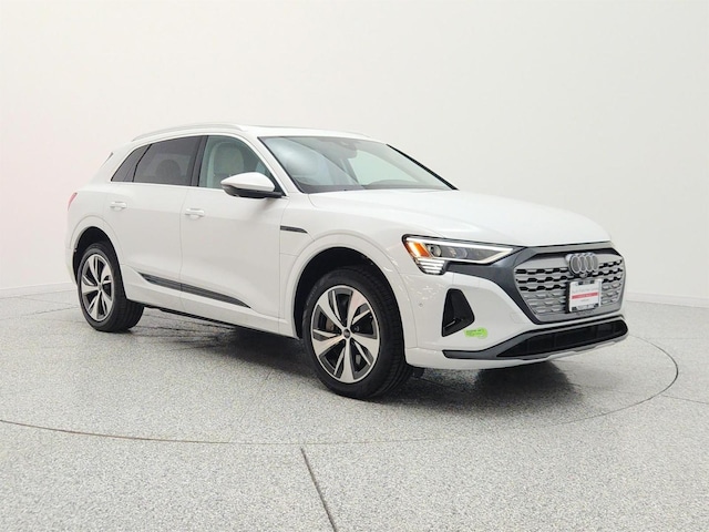 2024 Audi Q8 e-tron
