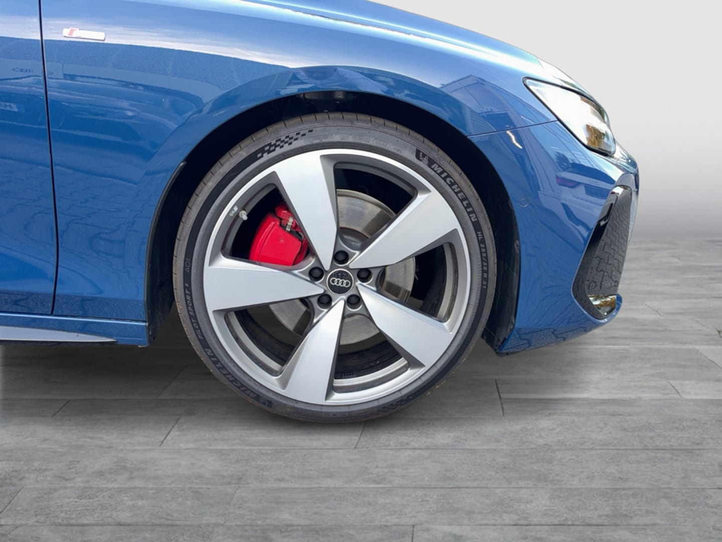 Bild über Audi A6 Avant TFSI quattro 270 kW S tronic - für weitere Informationen kontaktieren Sie den Audi Partner