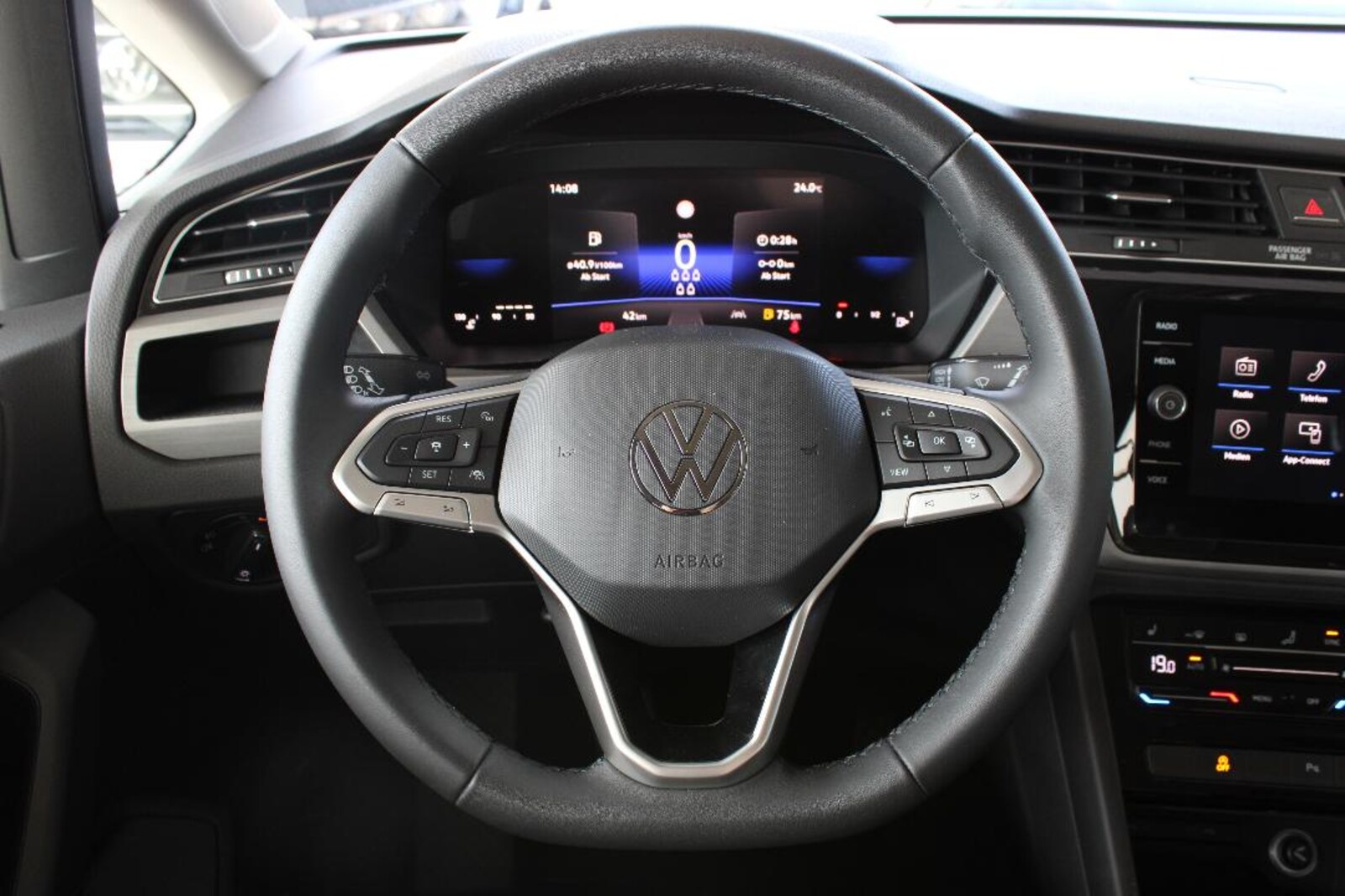 Volkswagen Touran – Bild 11