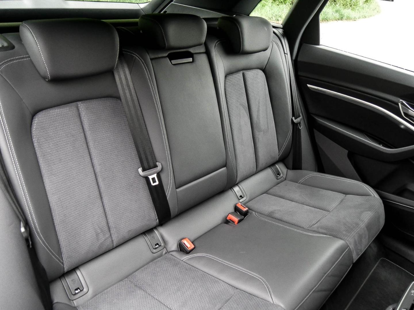 Image about Audi Q8 e-tron S line 55 e-tron quattro