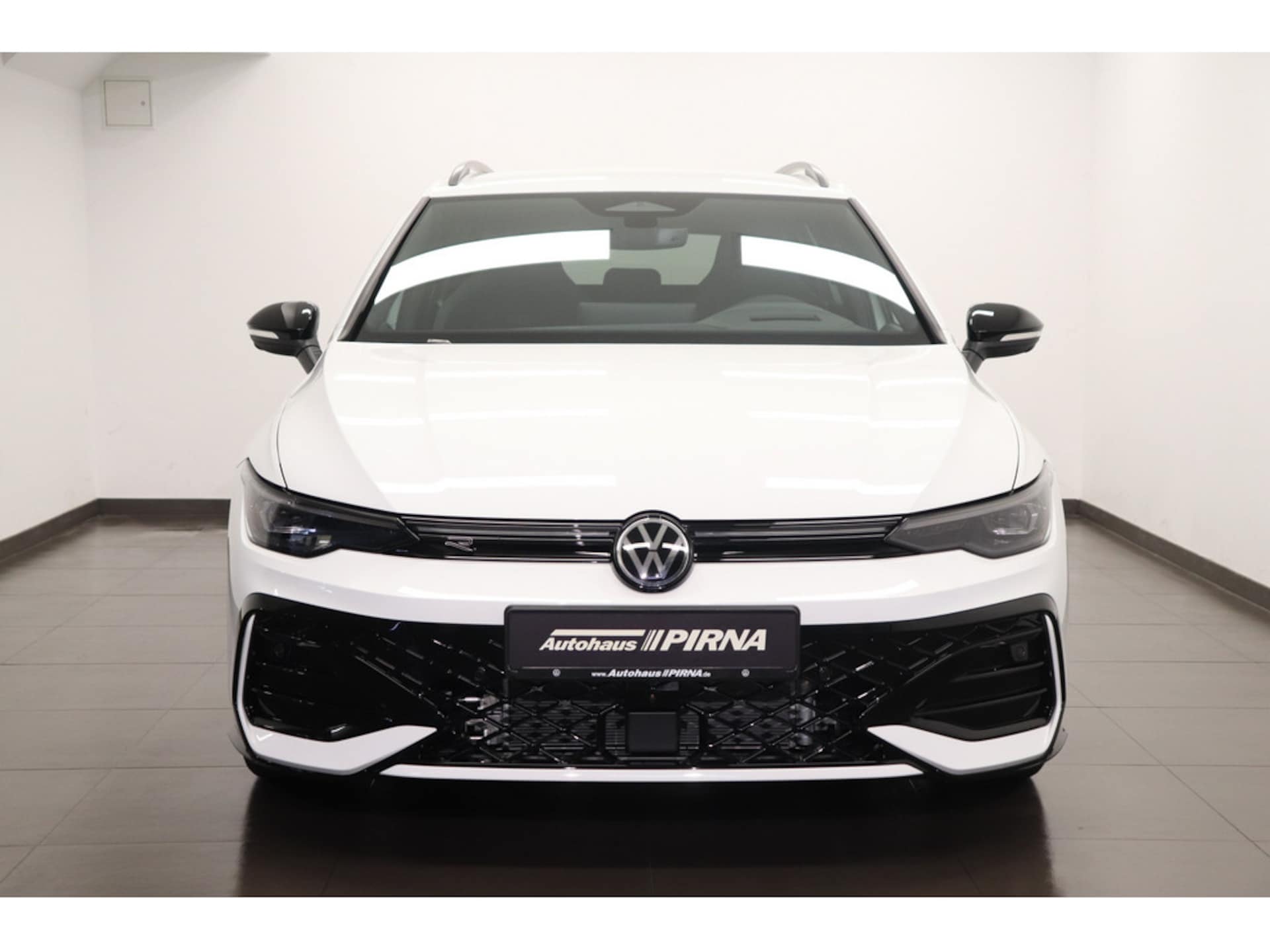 Volkswagen Golf Variant R-Line