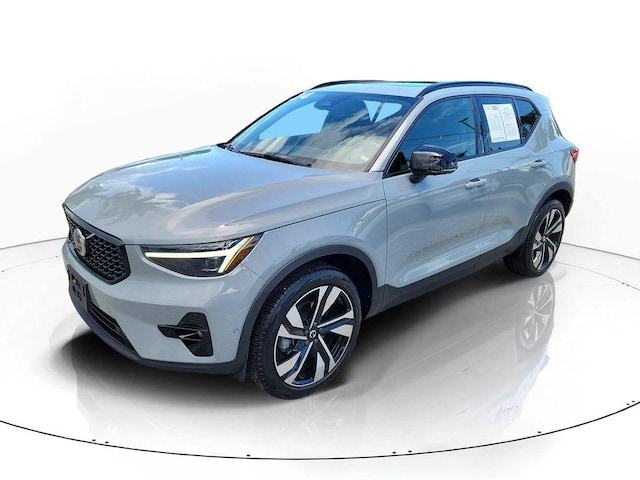 2024 Volvo XC40