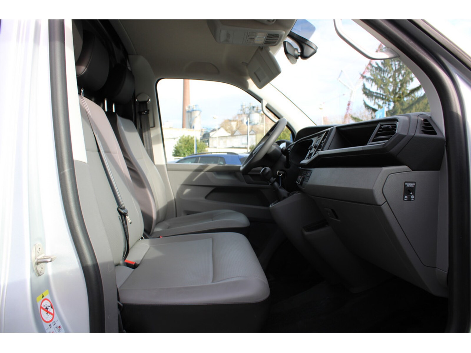 Volkswagen T6.1 Transporter Kasten kurzer Radstand – Bild 16