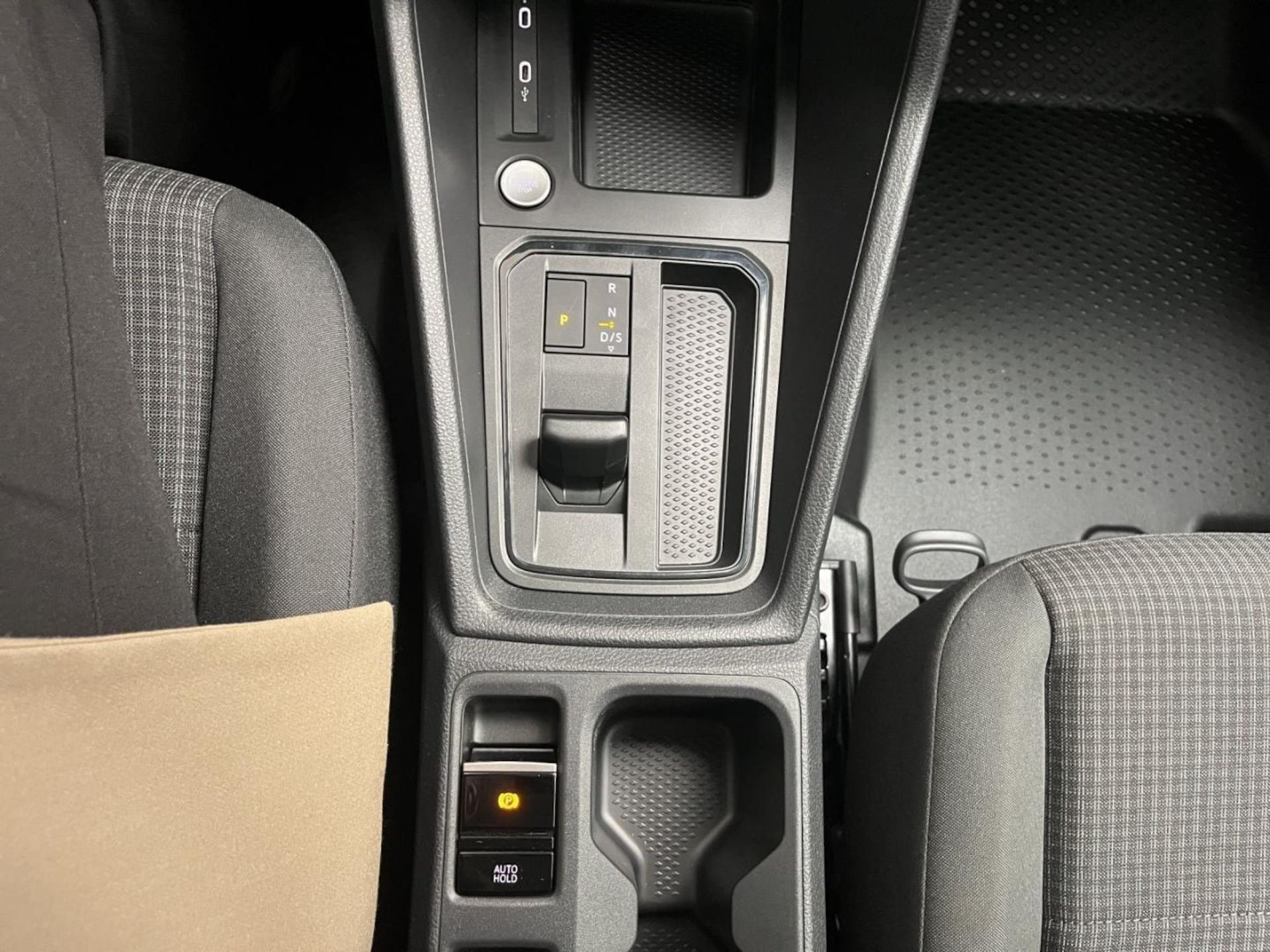 Volkswagen Caddy Basis-Modell