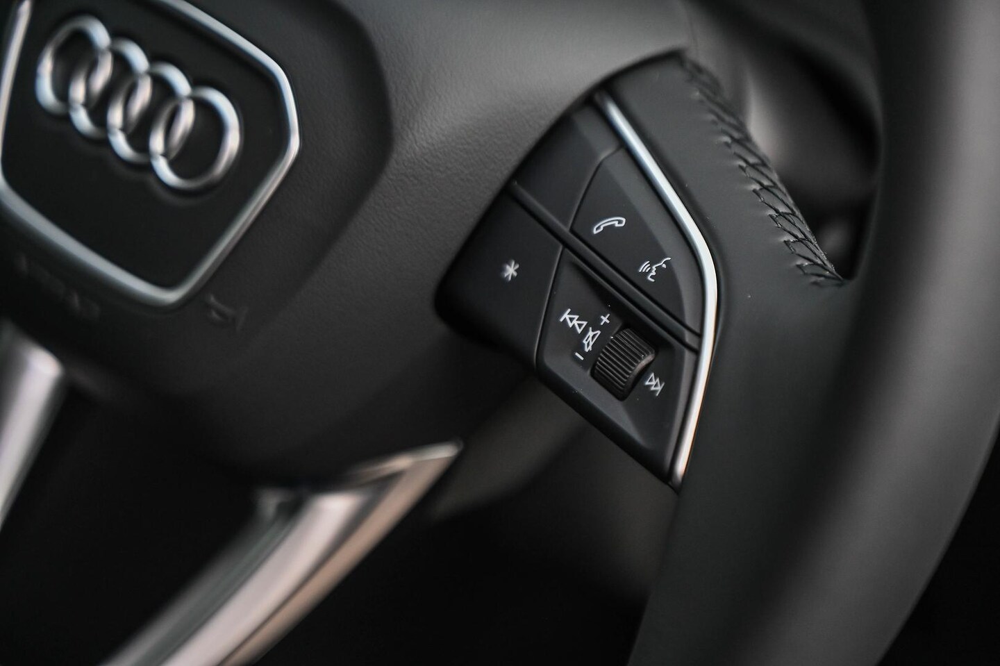 Image about Audi Q2 S line edition TFSI S tronic