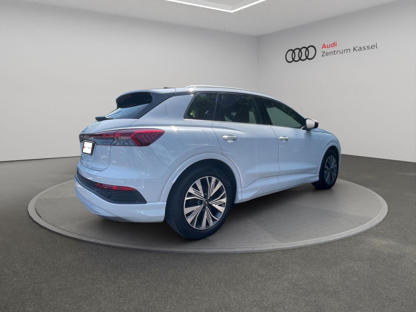 Image about Audi Q4 e-tron 40 e-tron