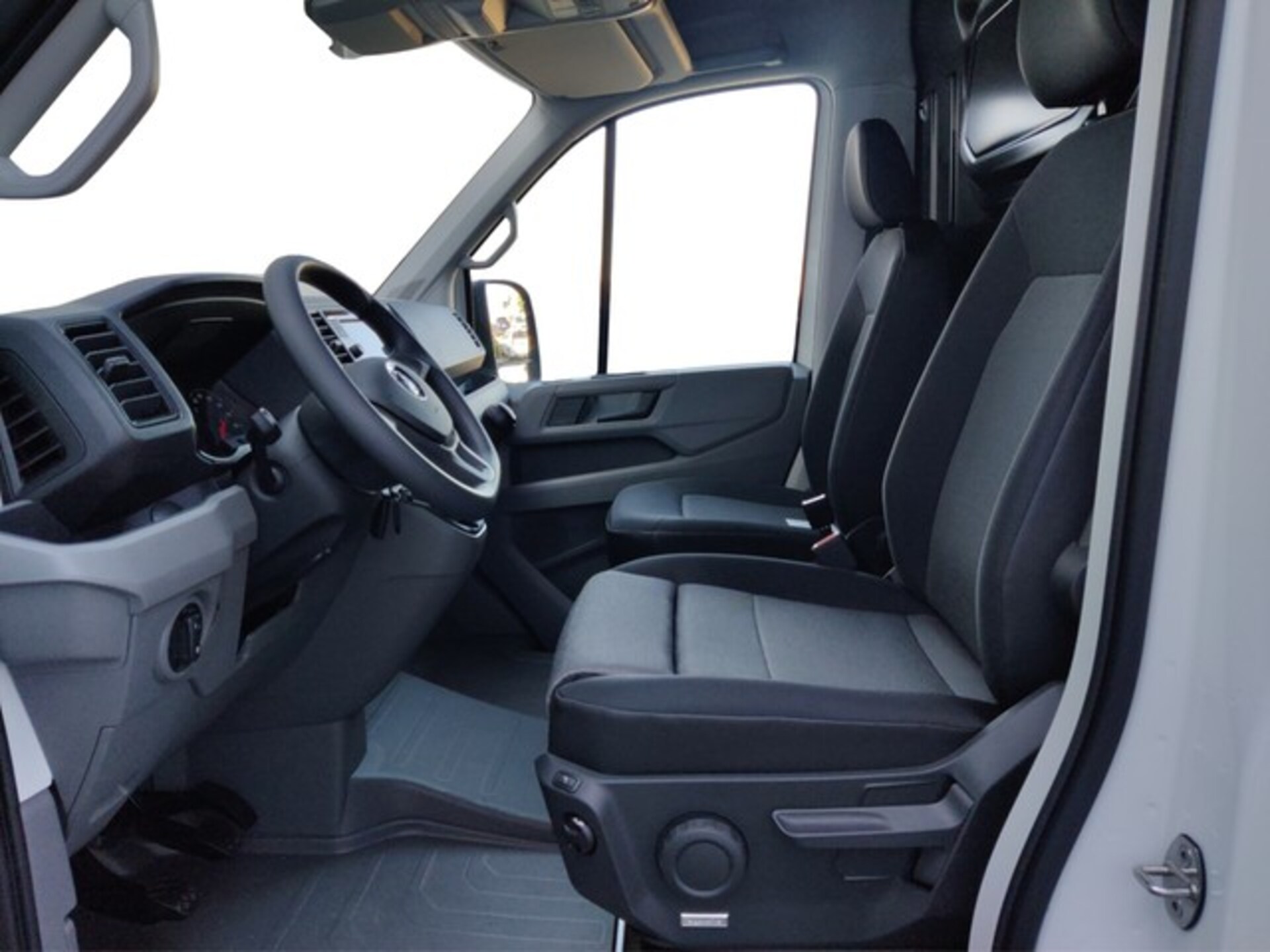 Volkswagen Crafter Kasten langer Radstand