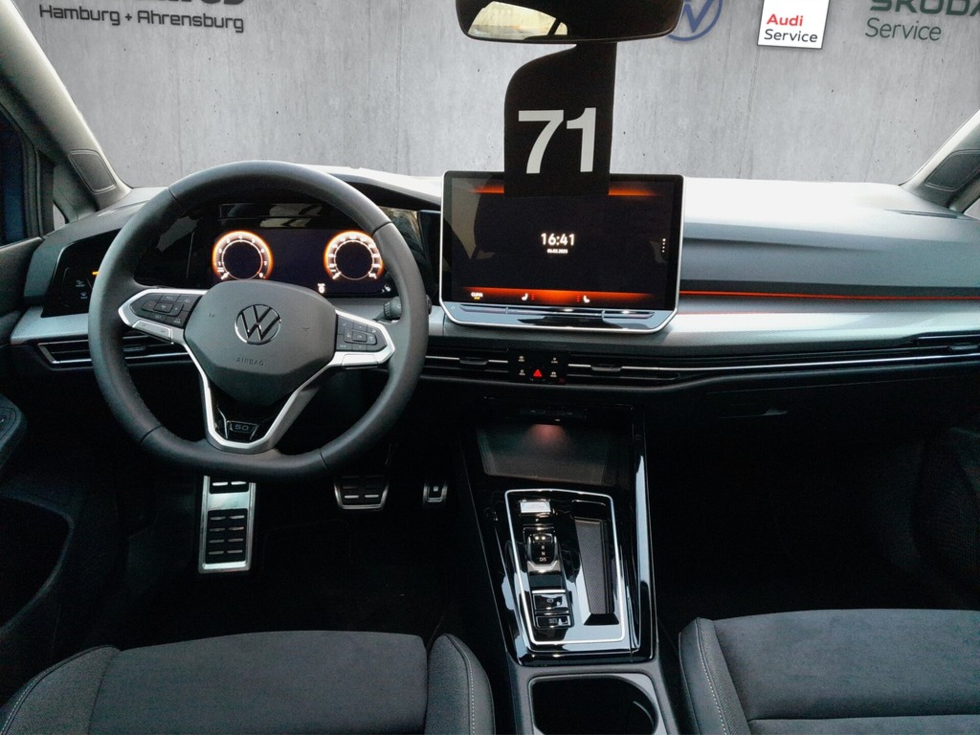 Volkswagen Golf Style