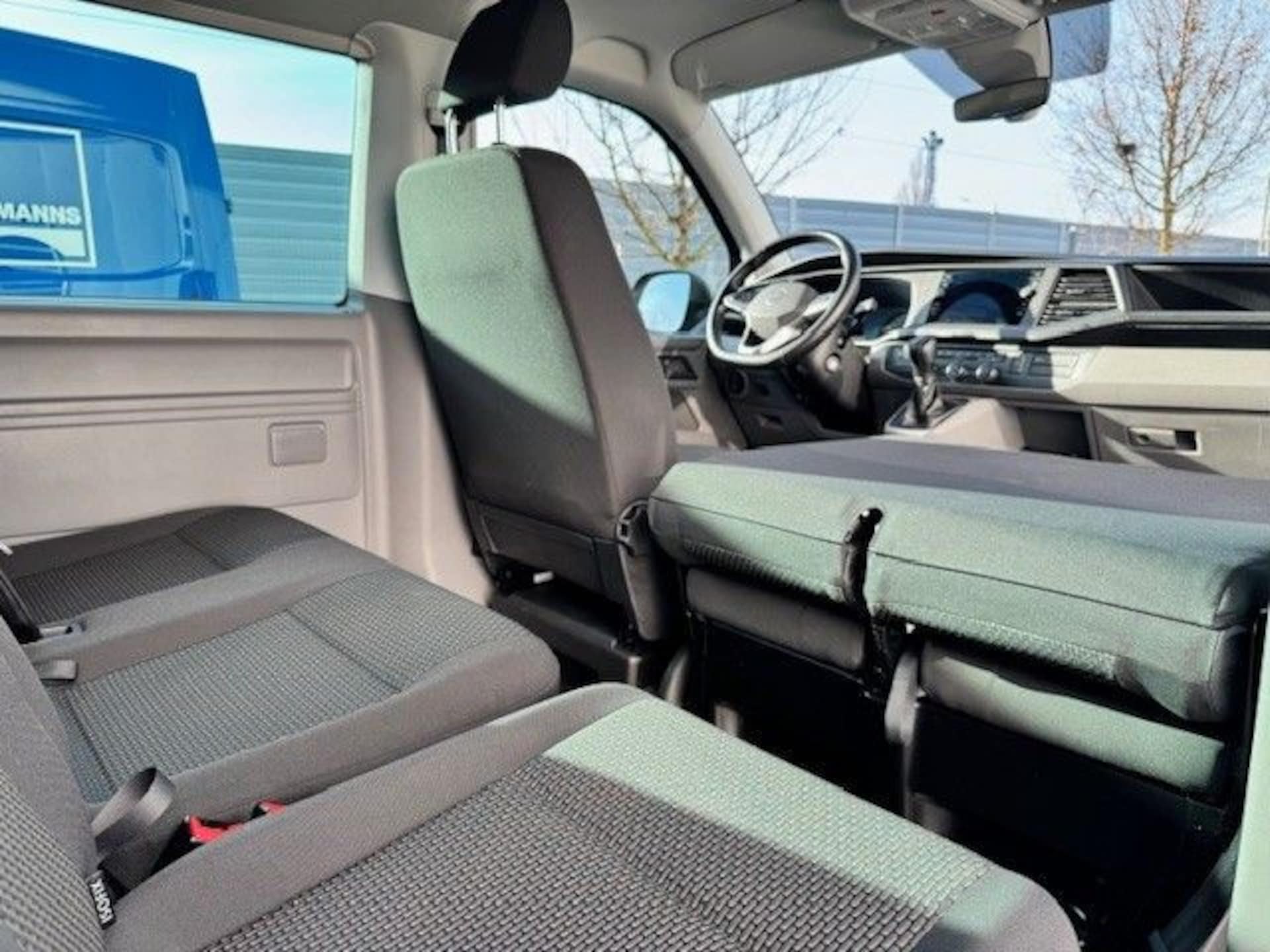 Volkswagen T6.1 Caravelle langer Radstand Trendline