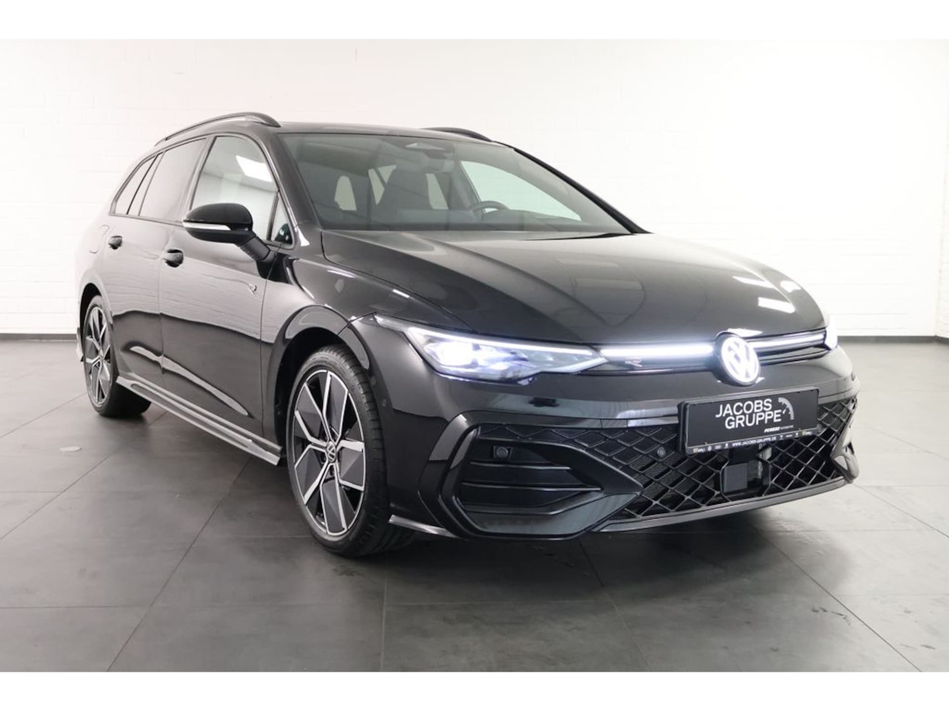 Volkswagen Golf Variant R-Line