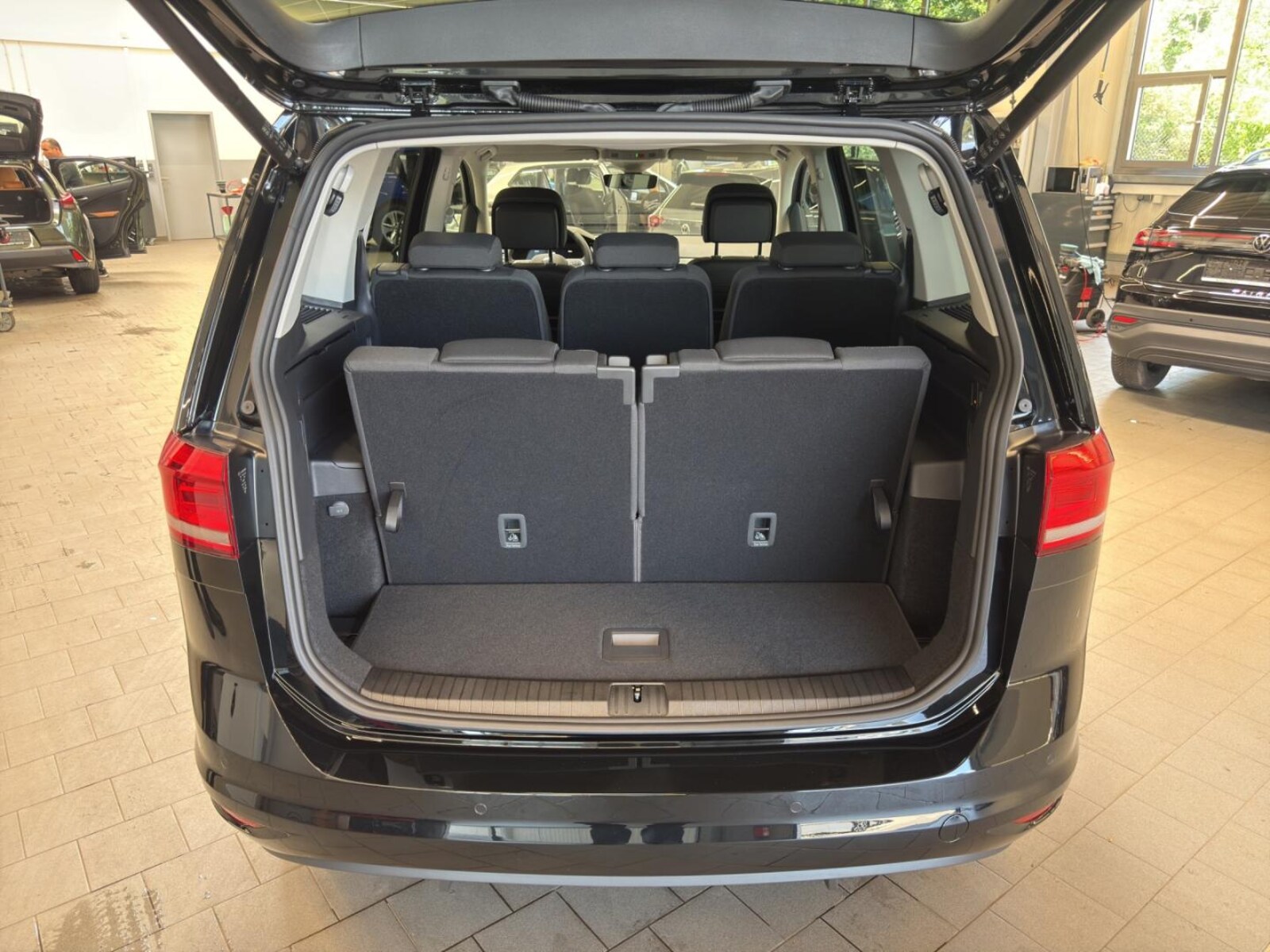 Volkswagen Touran – Bild 15
