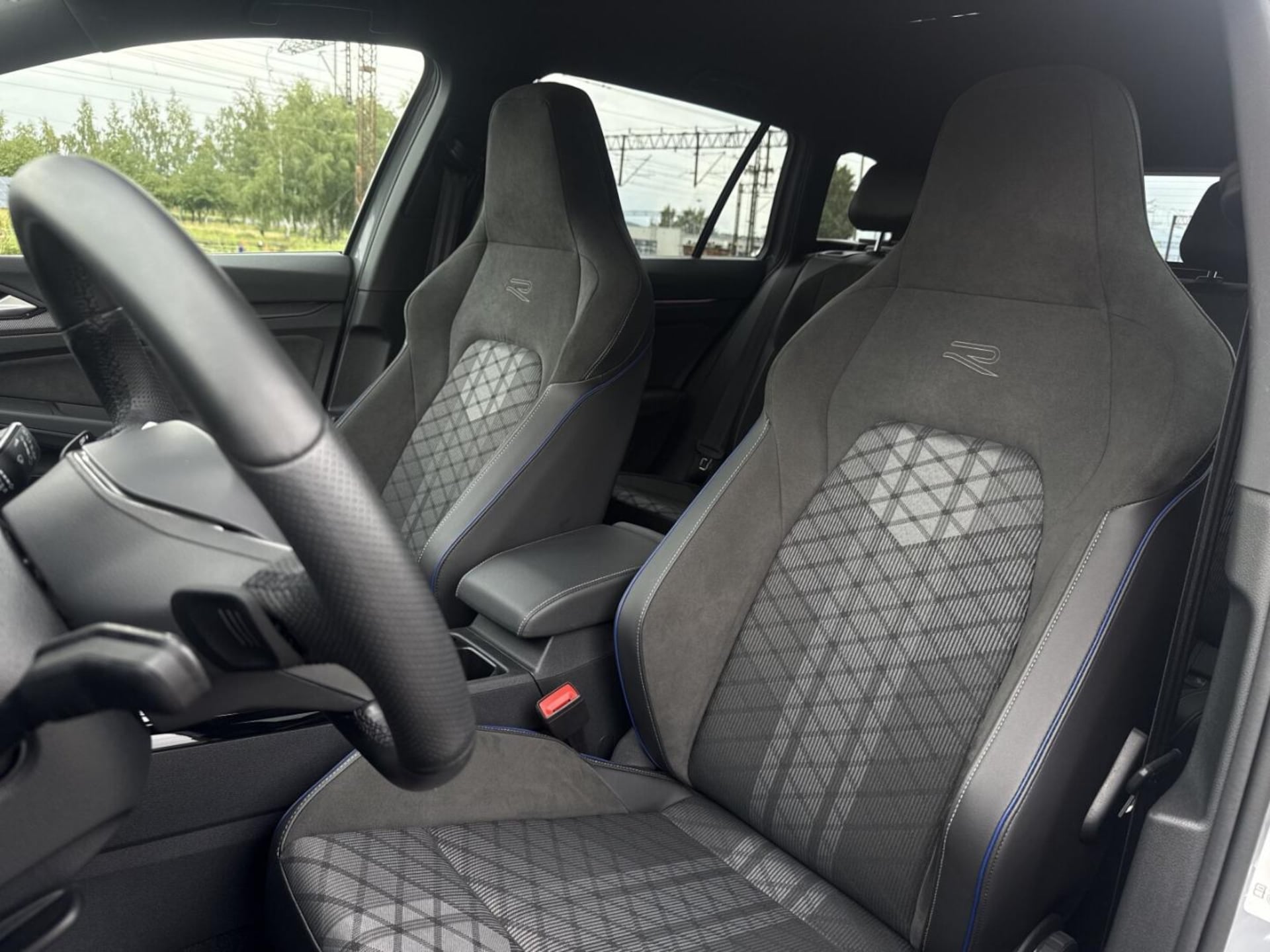 Volkswagen Golf Variant R-Line
