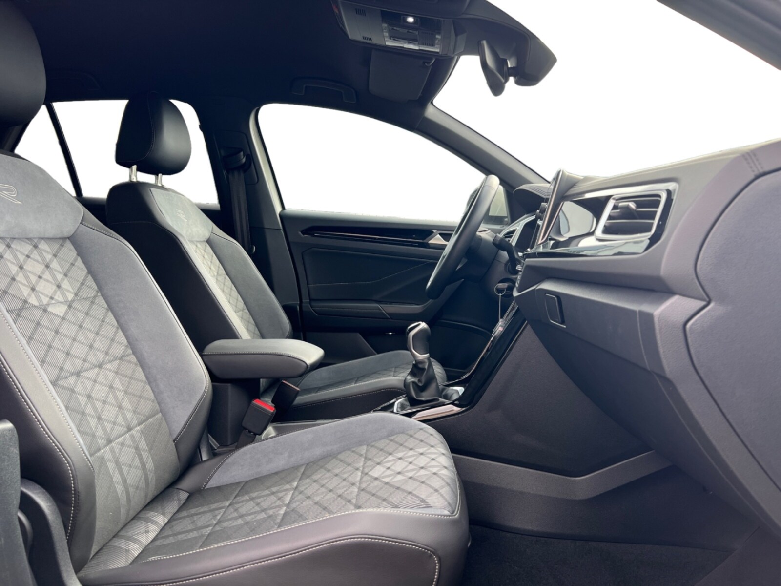 Volkswagen T-Roc – Bild 15