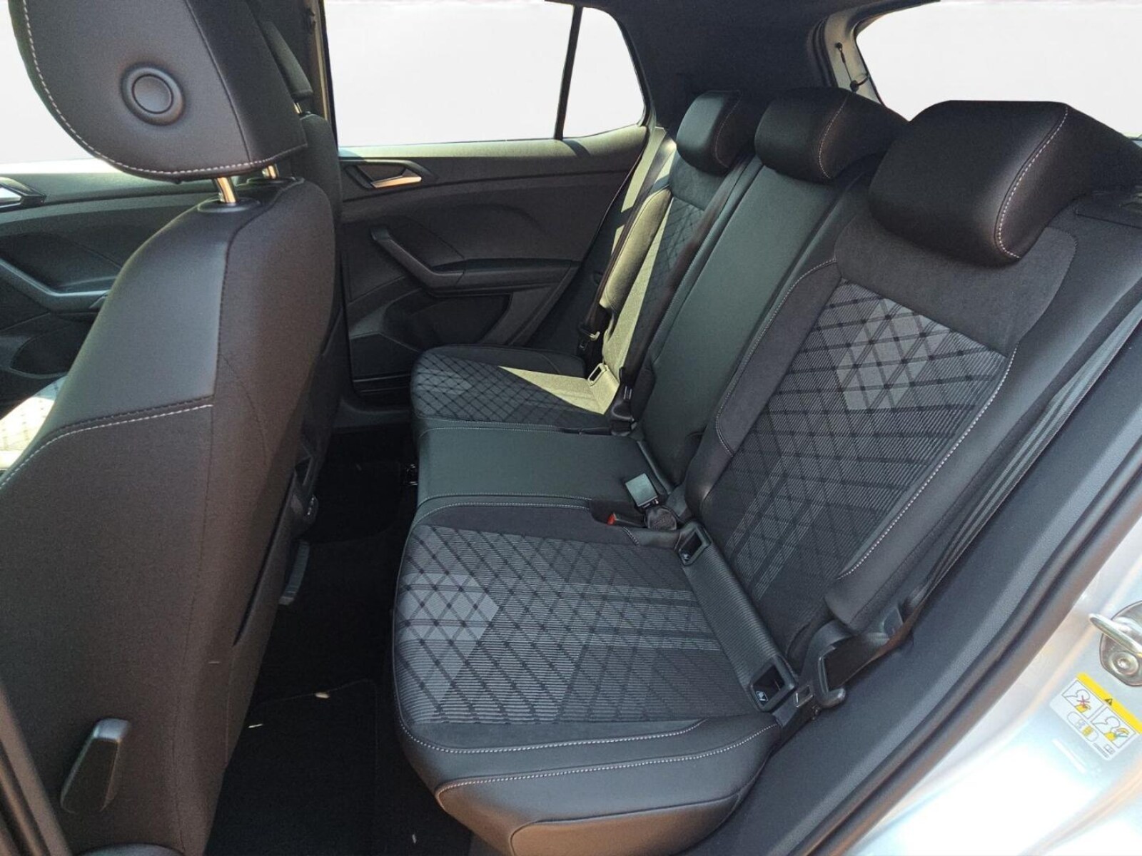 Volkswagen T-Cross – Bild 8