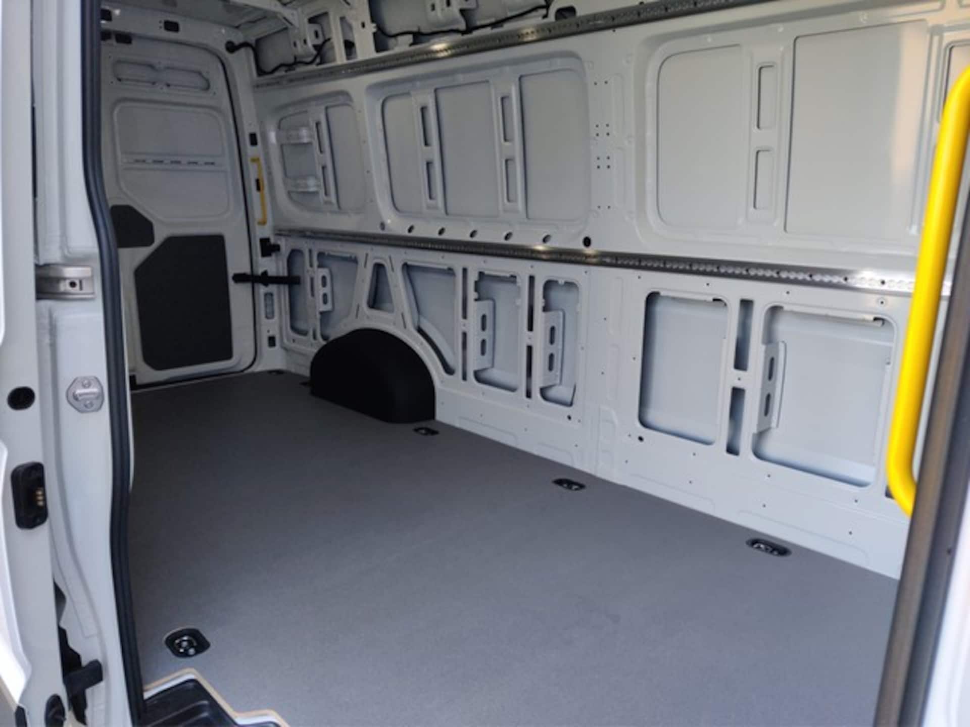 Volkswagen Crafter Kasten langer Radstand