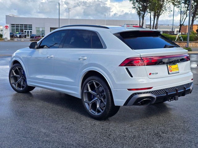 2026 Audi RS Q8 SUV performance