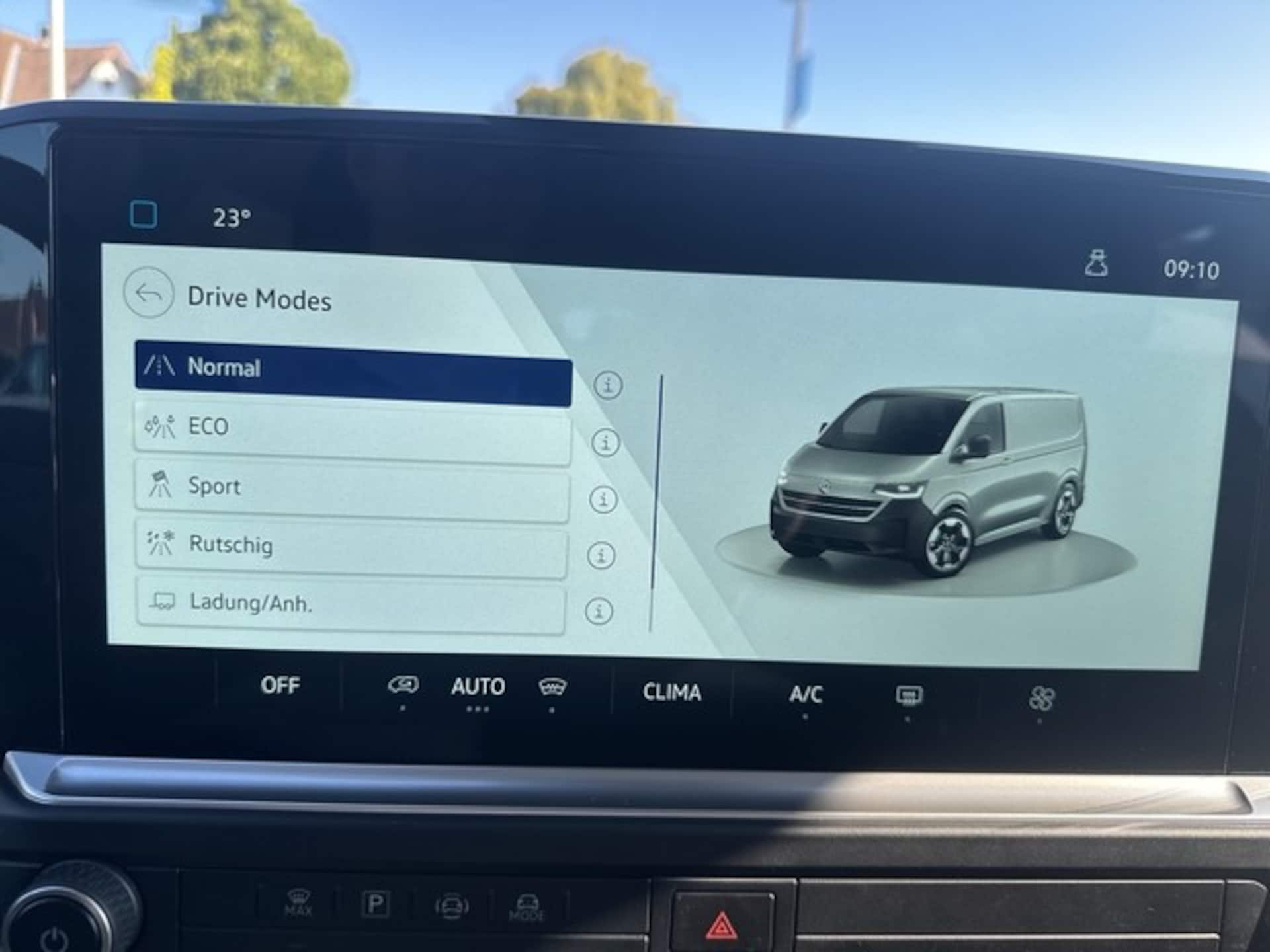 Volkswagen Caravelle Life