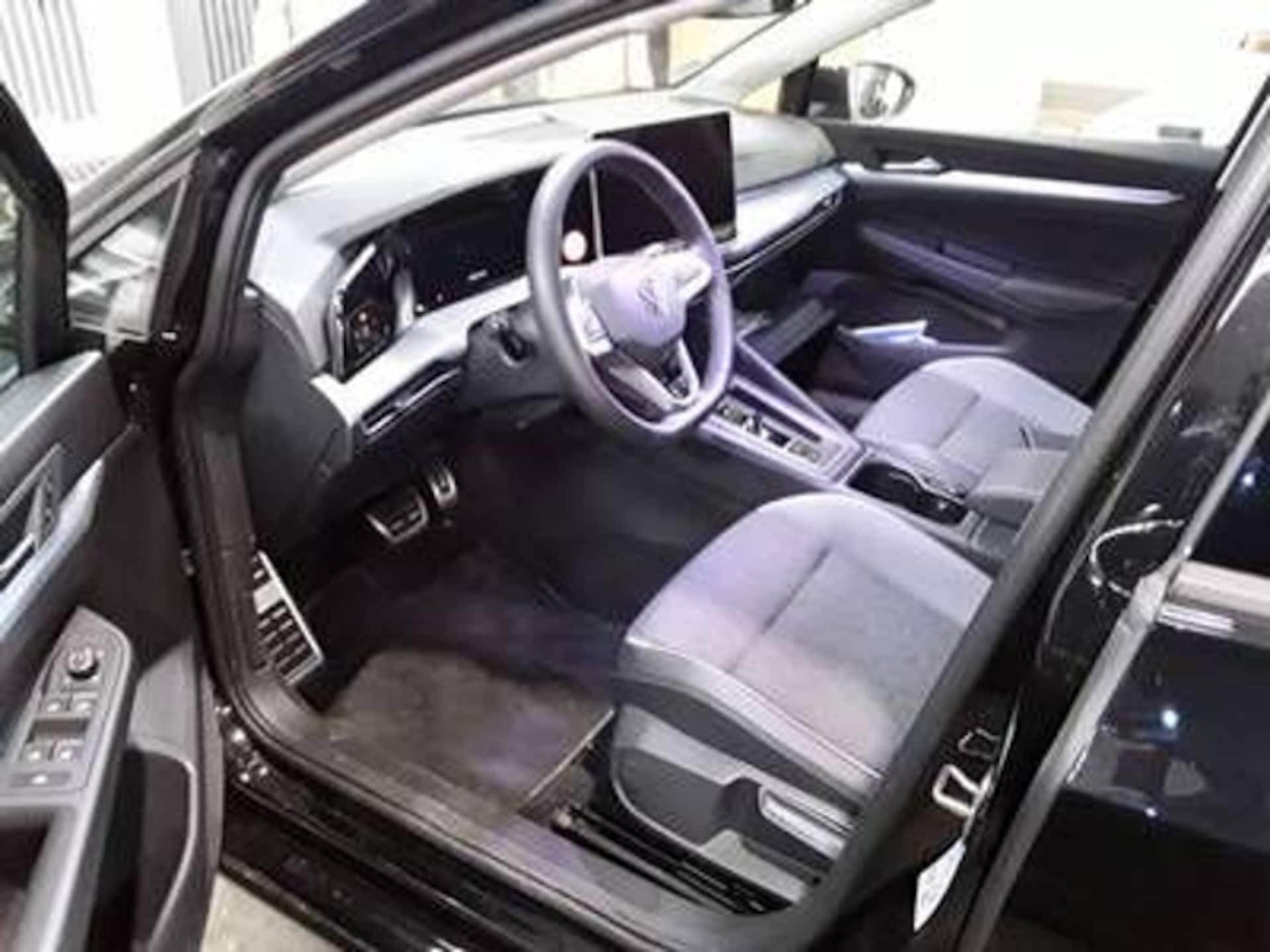 Volkswagen Golf Life