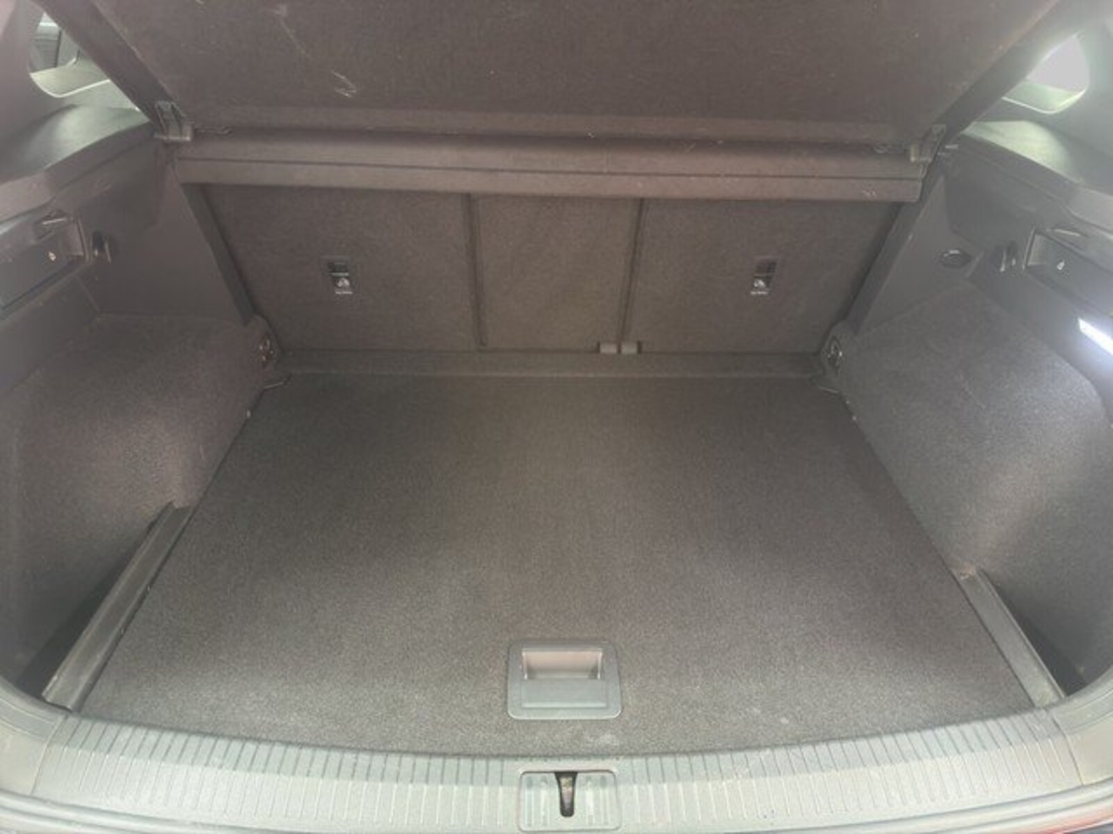 Volkswagen Tiguan – Bild 9