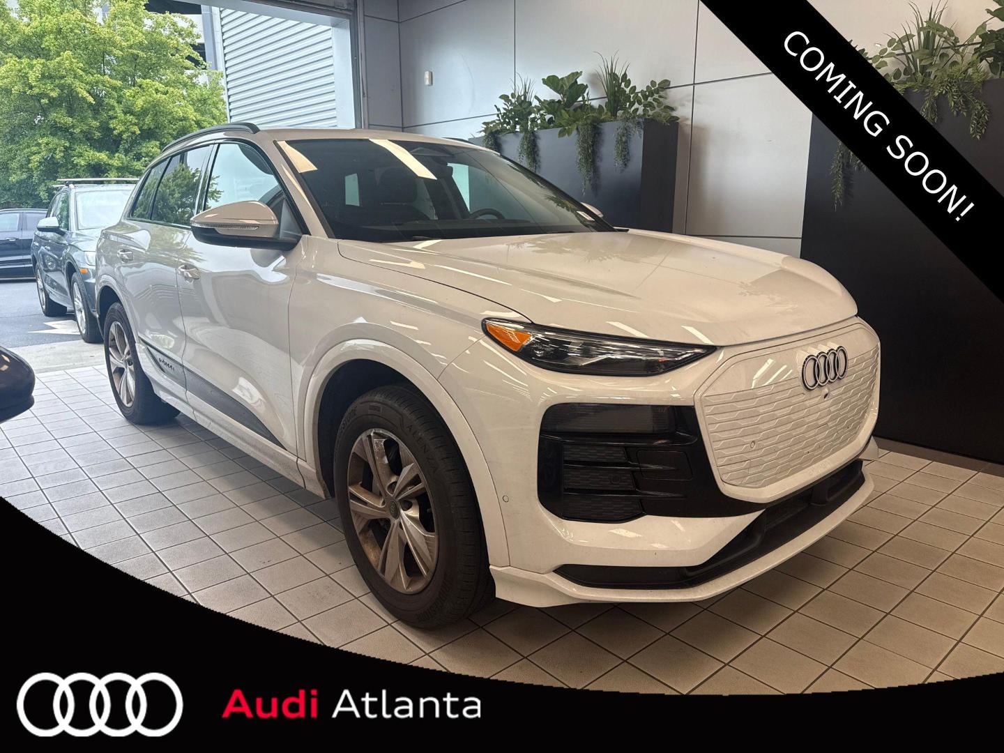 2025 Audi Q6 e-tron Premium's photo