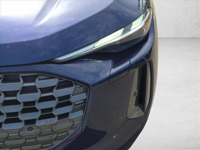 2025 Audi Q5 Premium - Photo 9